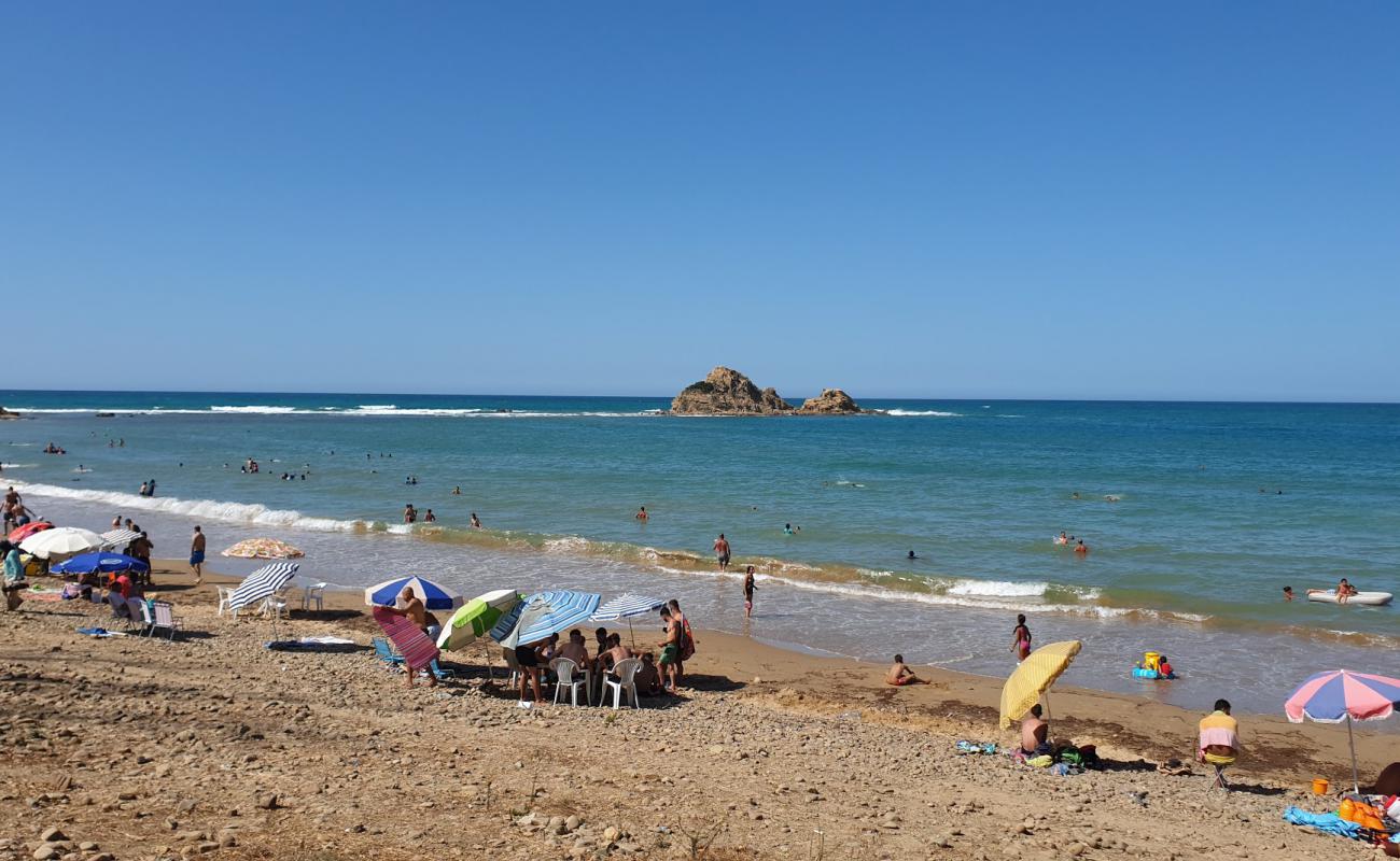 Photo of Plage Cala-Iris with brown sand surface