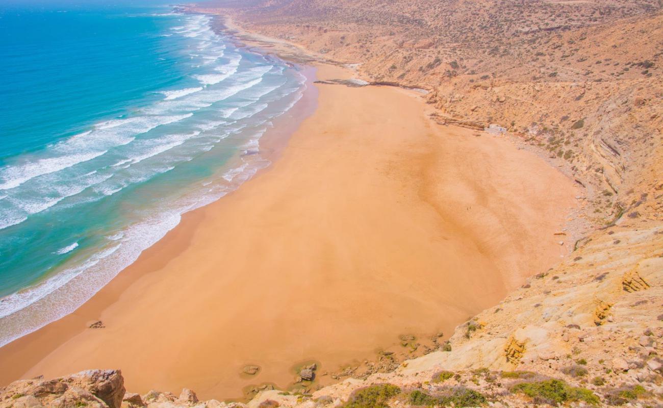 Photo of Plage amllal imouzal with bright fine sand surface