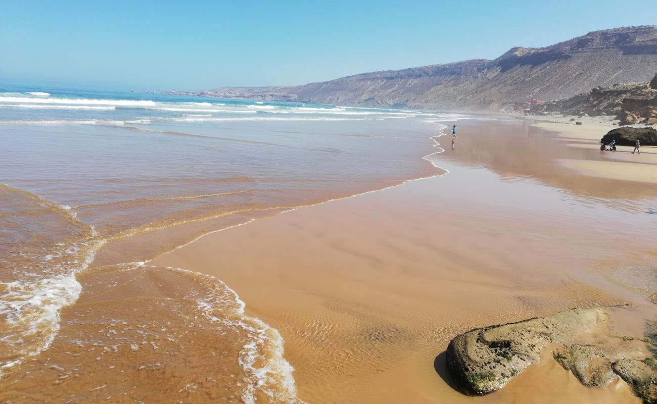 Photo of Plage Tildi with brown sand surface