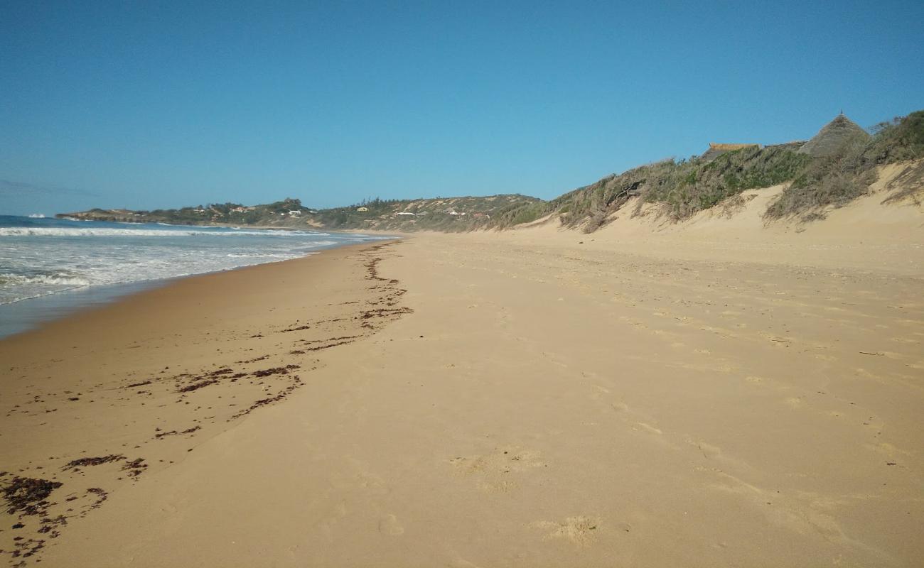 Photo of Tofinho Beach with bright sand surface