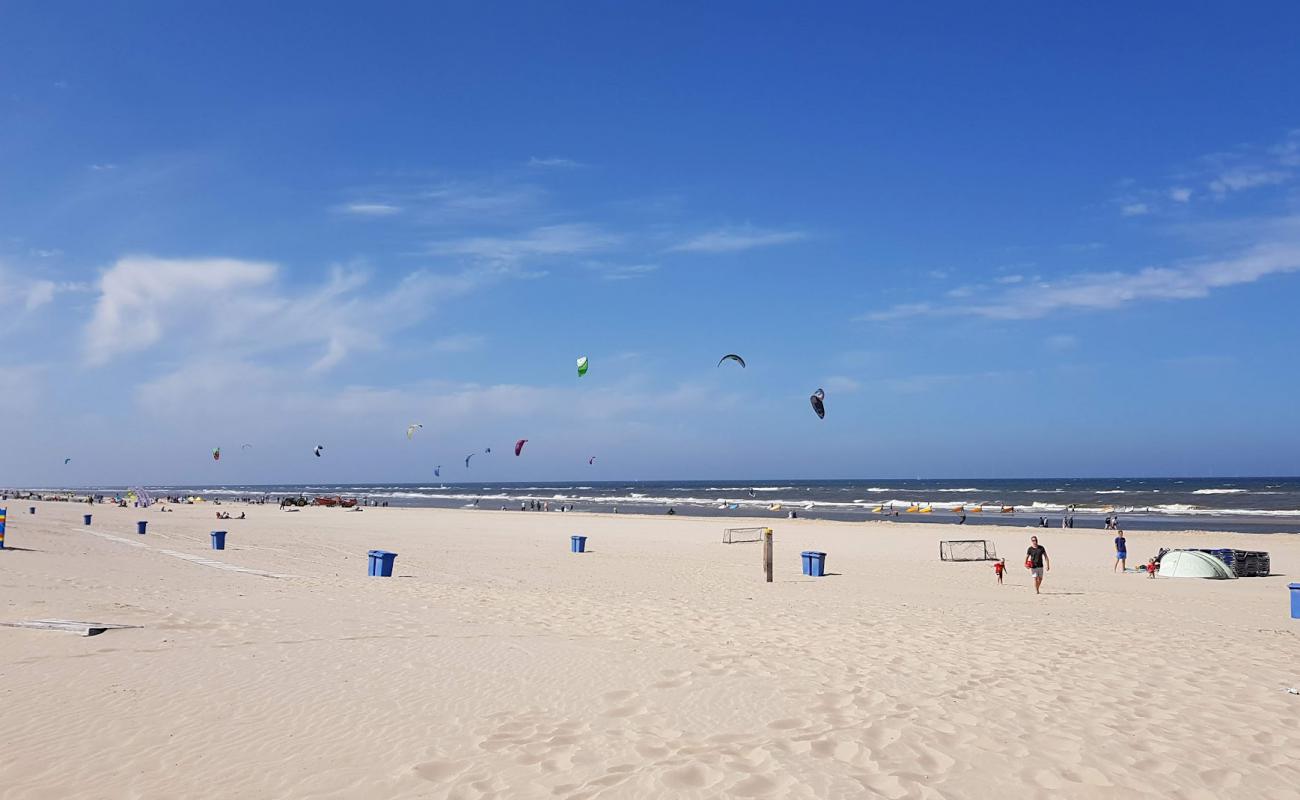 Photo of Strand Bergen aan Zee with bright sand surface