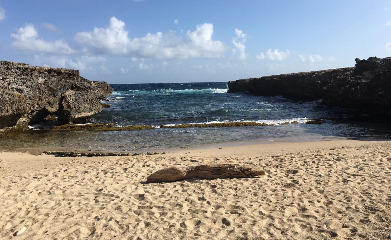 Photo of Boca Pos di Noord with bright sand & rocks surface