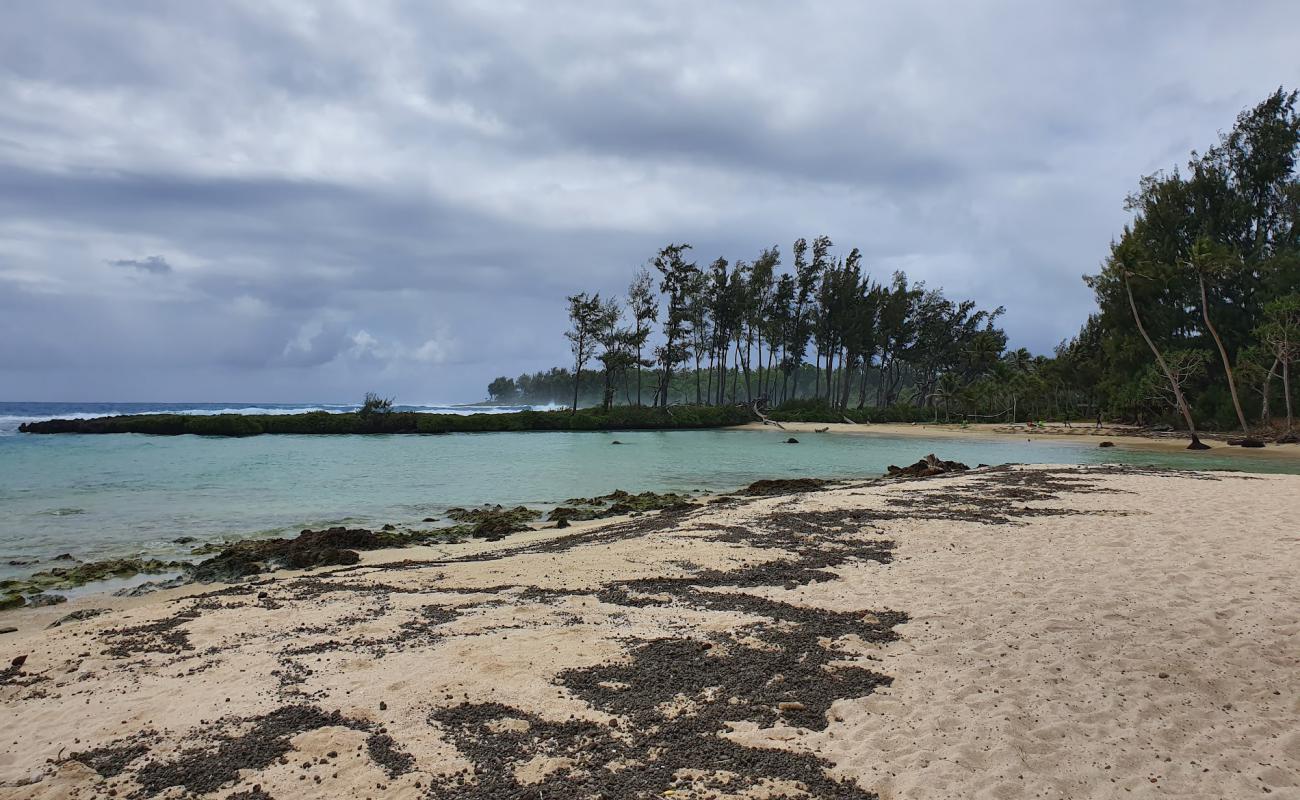 Photo of Eton Beach with bright sand surface