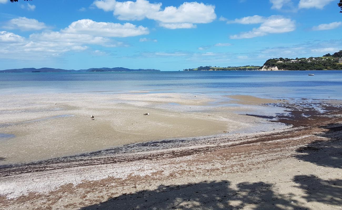 Photo of Snells Beach with gray sand &  pebble surface