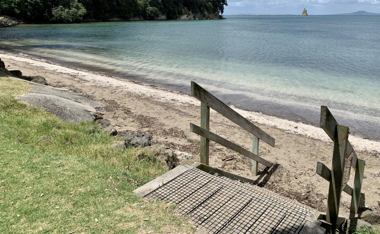 Photo of Matakatia Beach with gray sand &  pebble surface