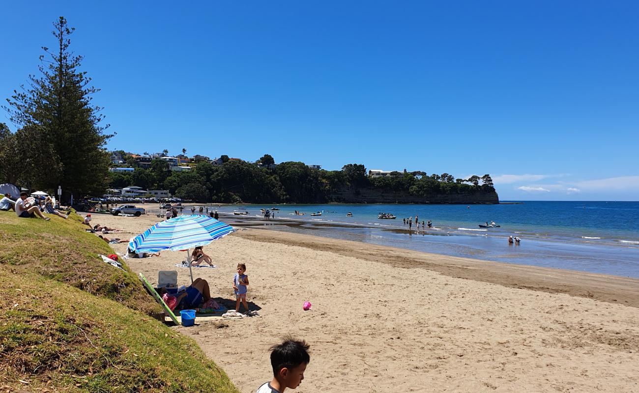 Photo of Browns Bay Beach with bright sand surface