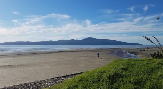 Raumati Beach