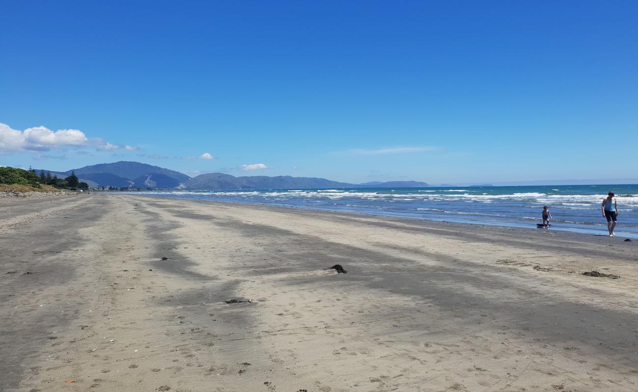 Photo of Paraparaumu Beach with gray sand surface