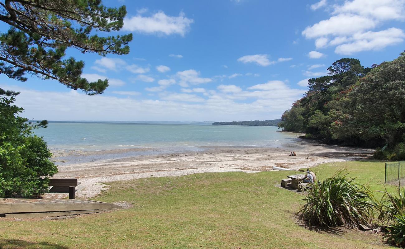 Photo of Green Bay Beach with light sand &  pebble surface