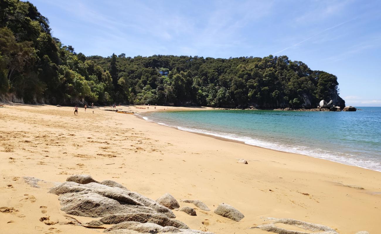 Photo of Split Apple Rock Beach with bright fine sand surface