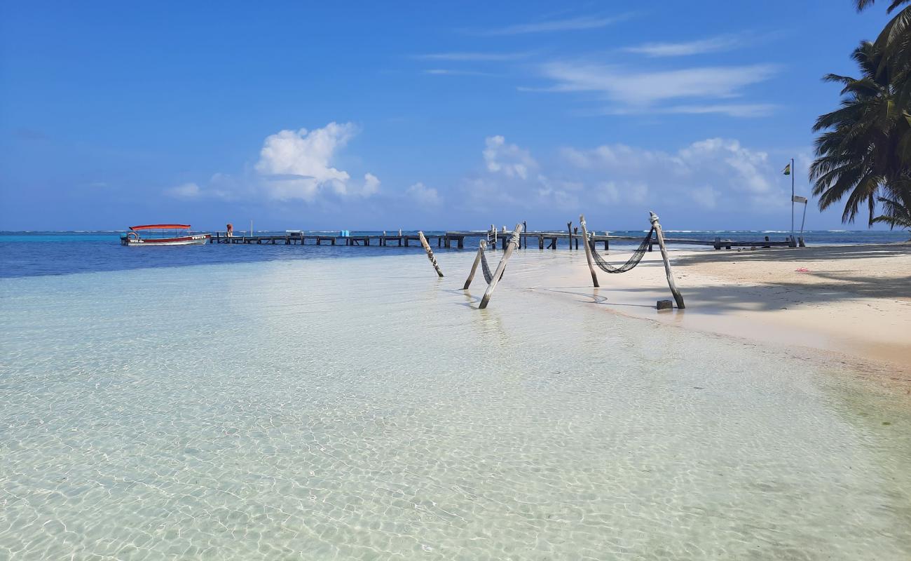 Photo of Yani Island beach with white fine sand surface