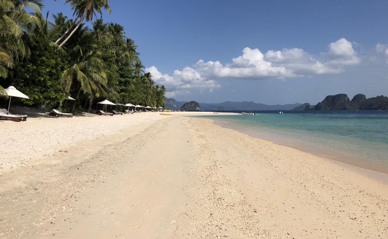 Photo of Pangulasian Island Beach with bright sand surface