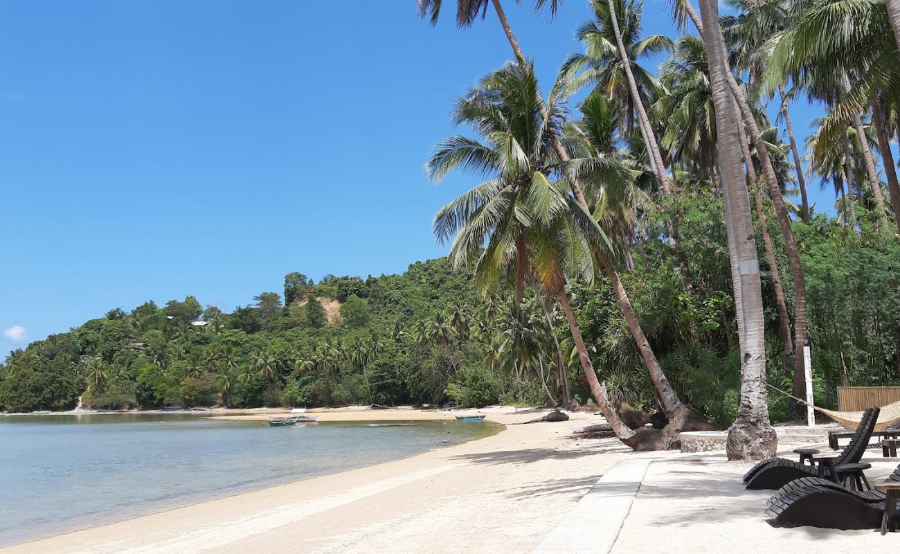 Photo of Makatombaten Beach with bright sand surface