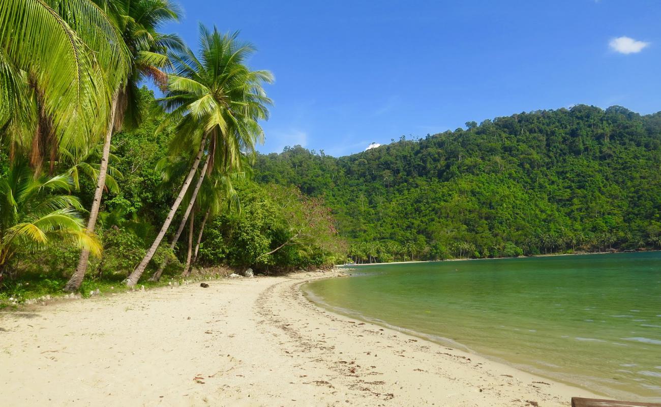 Photo of Ibobonuwang Beach with bright sand surface