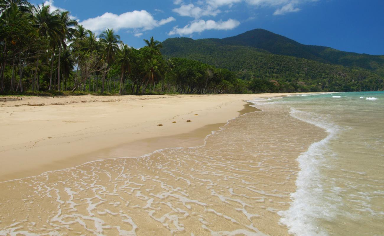 Photo of Maratapi Beach with bright fine sand surface