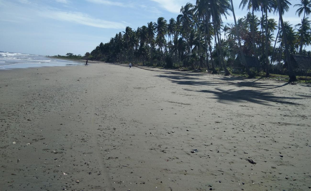 Photo of Kamuning Beach with bright sand surface