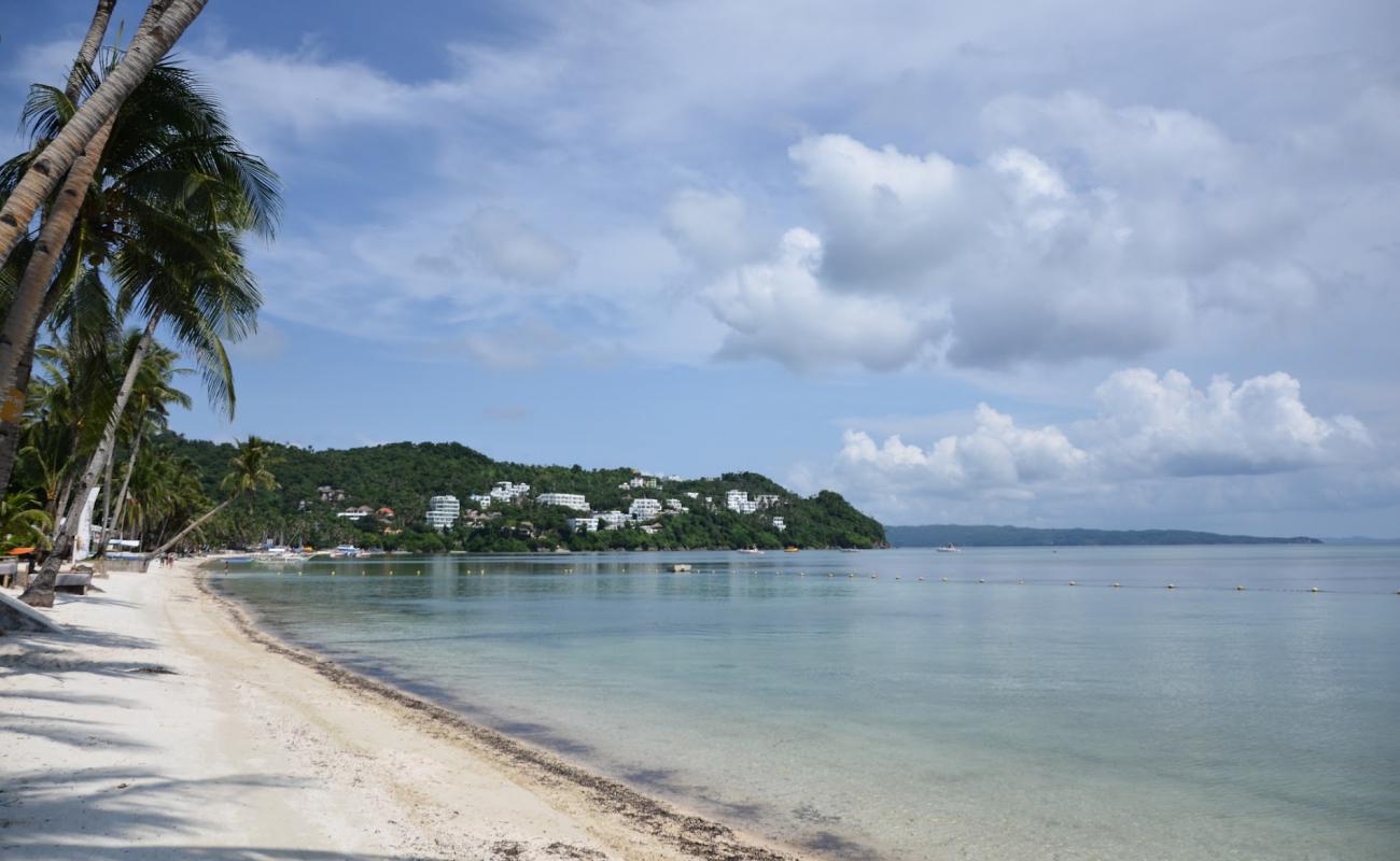 Photo of Bulabog South Beach with bright fine sand surface