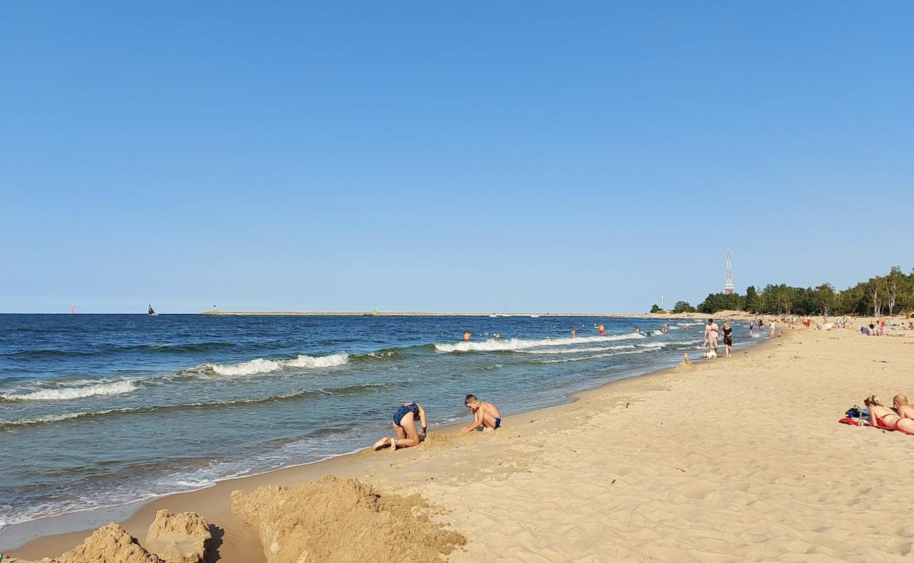 Photo of Gorki Zachodnie Beach with bright sand surface