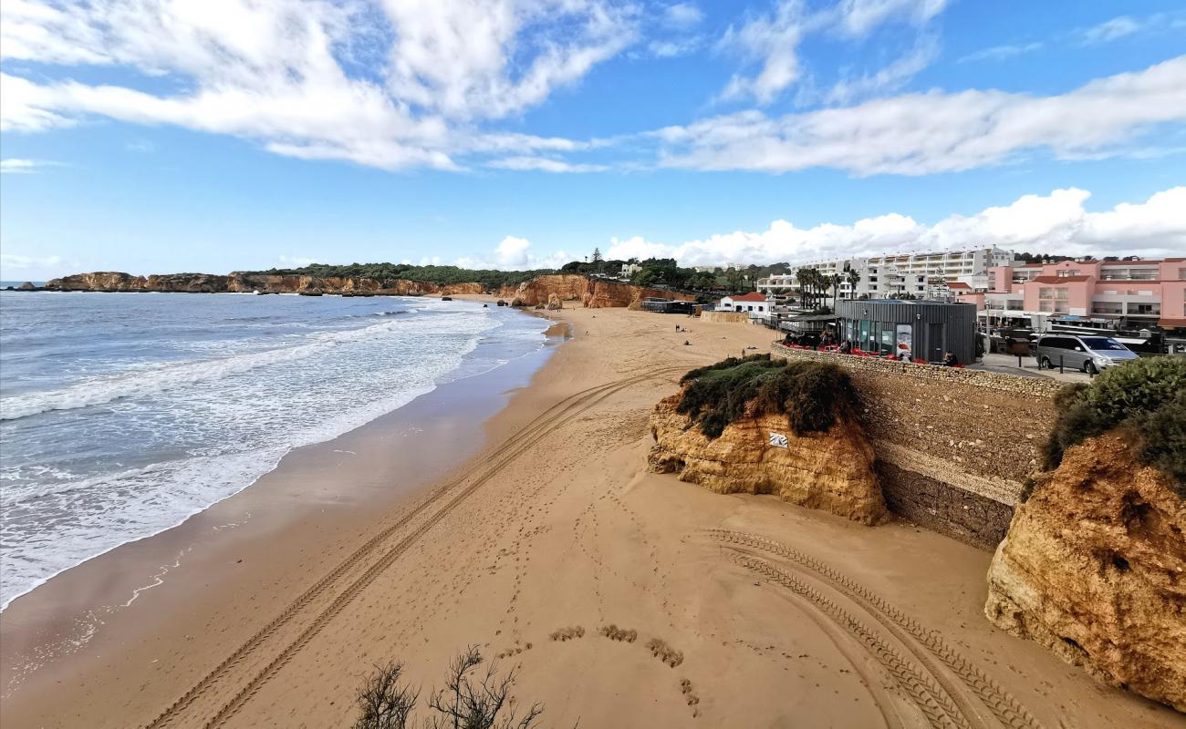 Photo of Praia do Vau with brown fine sand surface