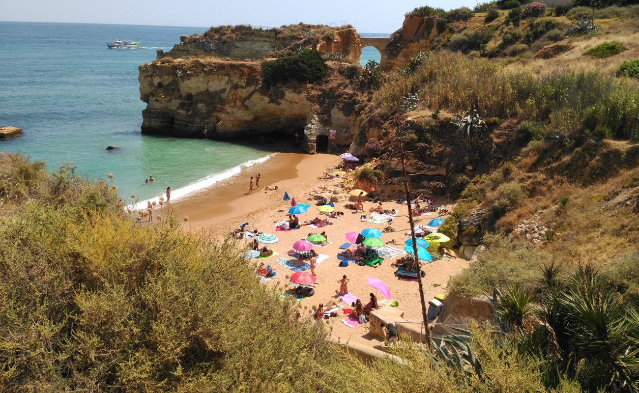 Photo of Praia dos Estudantes with brown fine sand surface