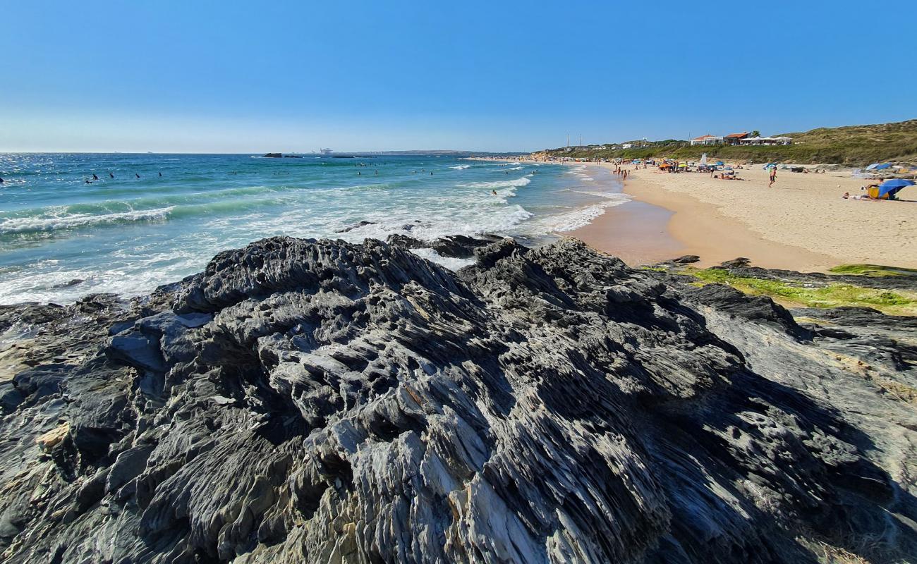 Photo of Praia de Vale Figueiros with bright fine sand surface