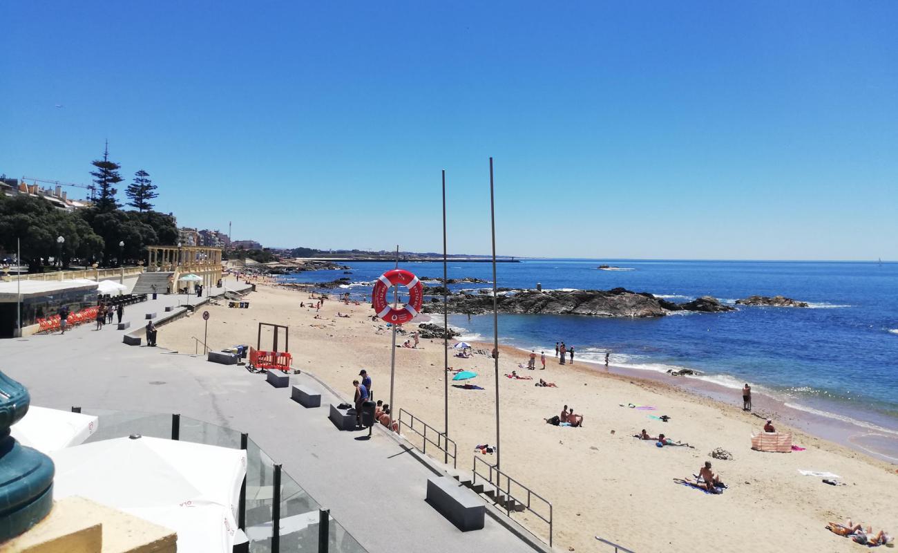 Photo of Praia do Homem do Leme with bright shell sand surface