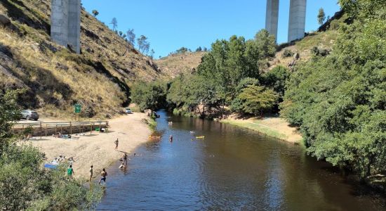 Praia Fluvial de Rebelos em Murca