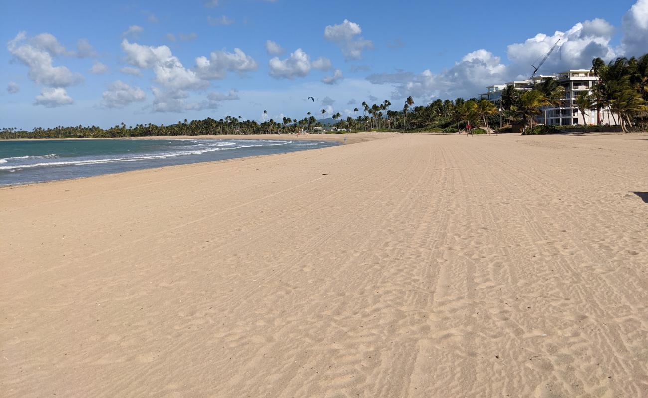 Photo of Espiritu Santo Beach with bright fine sand surface