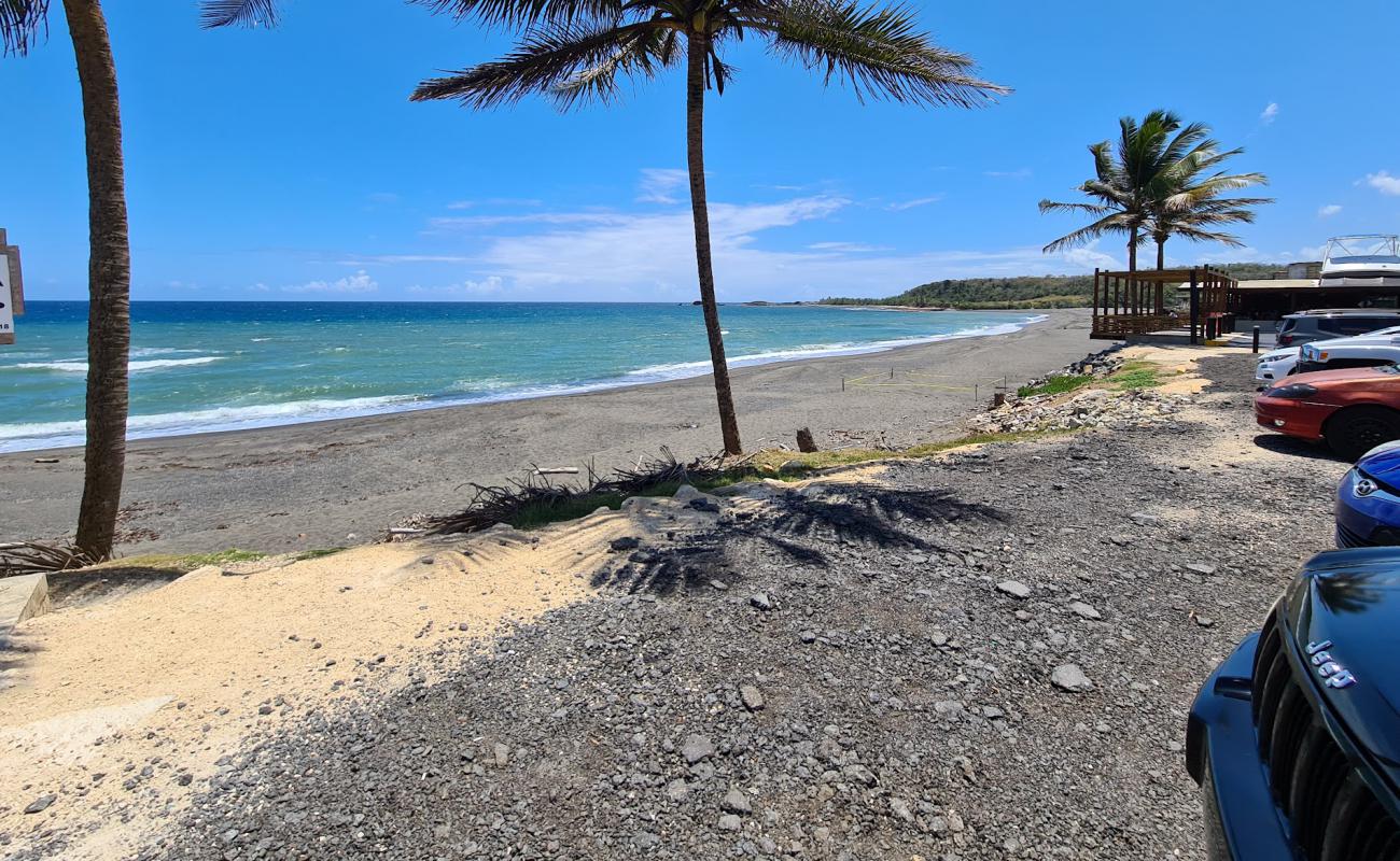 Photo of Playa La Esperanza with gray sand surface