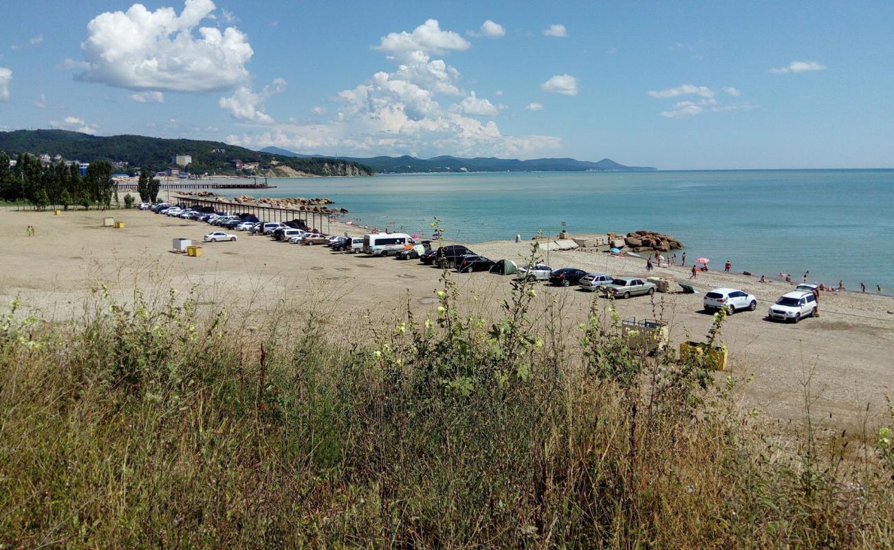 Photo of Morskaya Volna beach with gray pebble surface