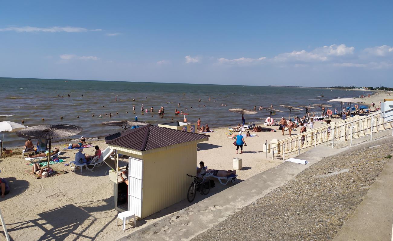 Photo of Primorsko-Ahtarsk Plyazh with brown sand surface