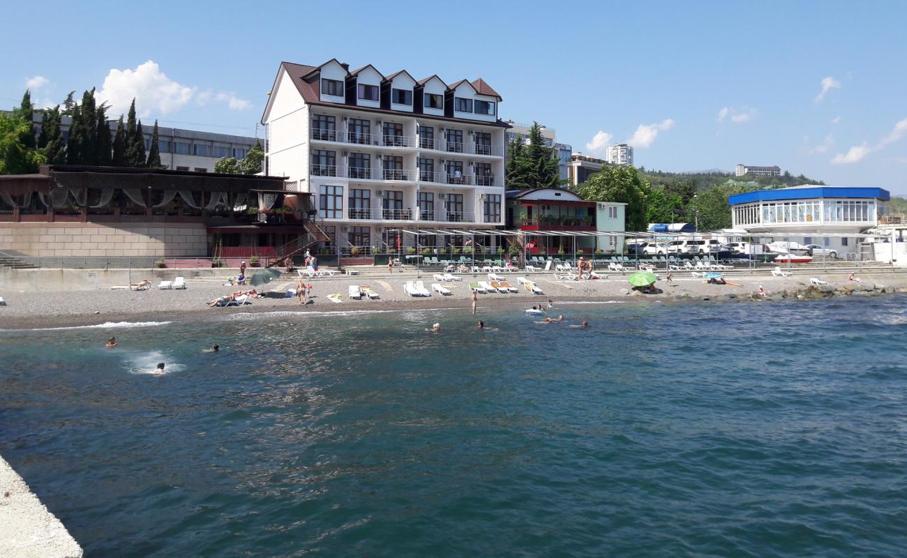 Photo of Alushta beach with gray pebble surface