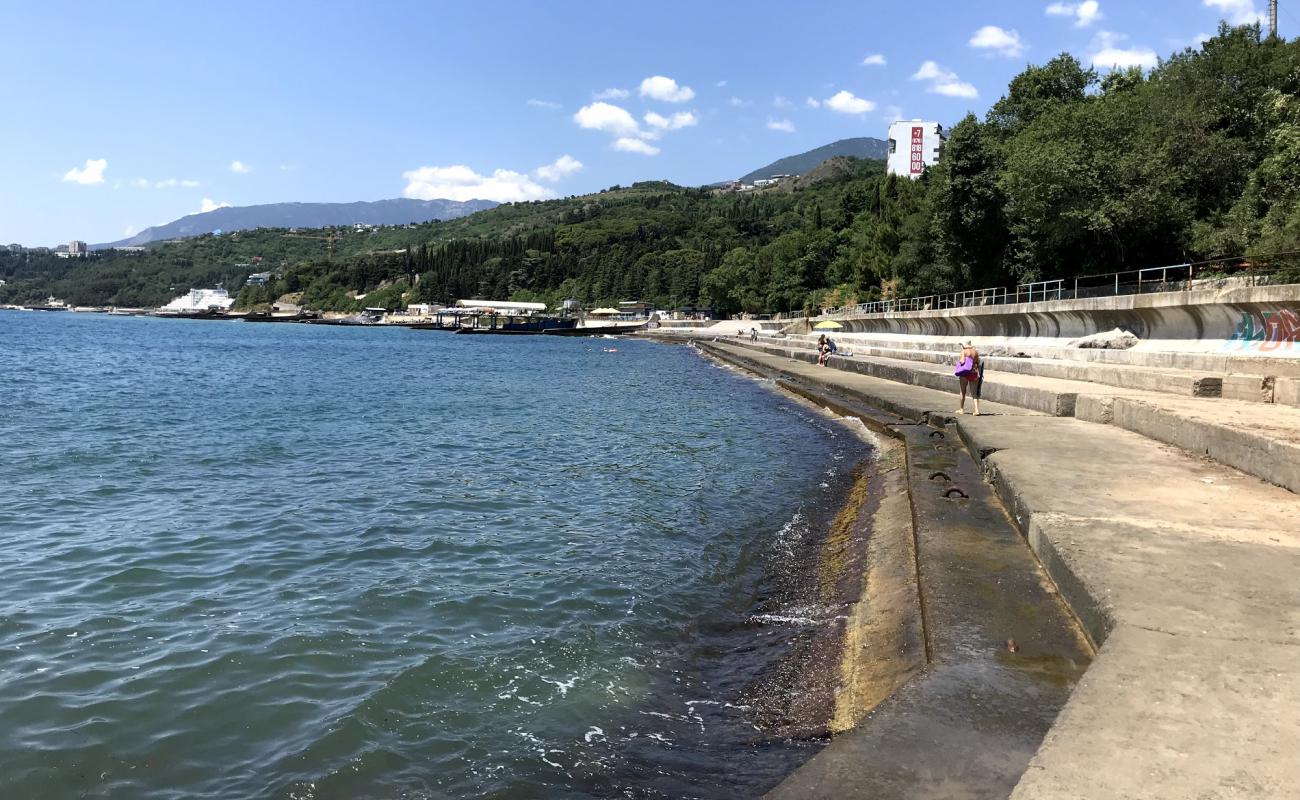 Photo of Karasan beach with gray pebble surface