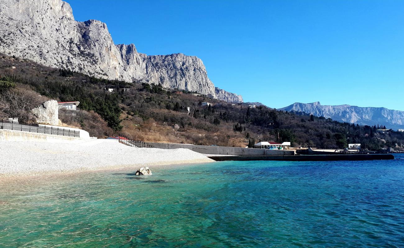 Photo of Foros beach with gray pebble surface