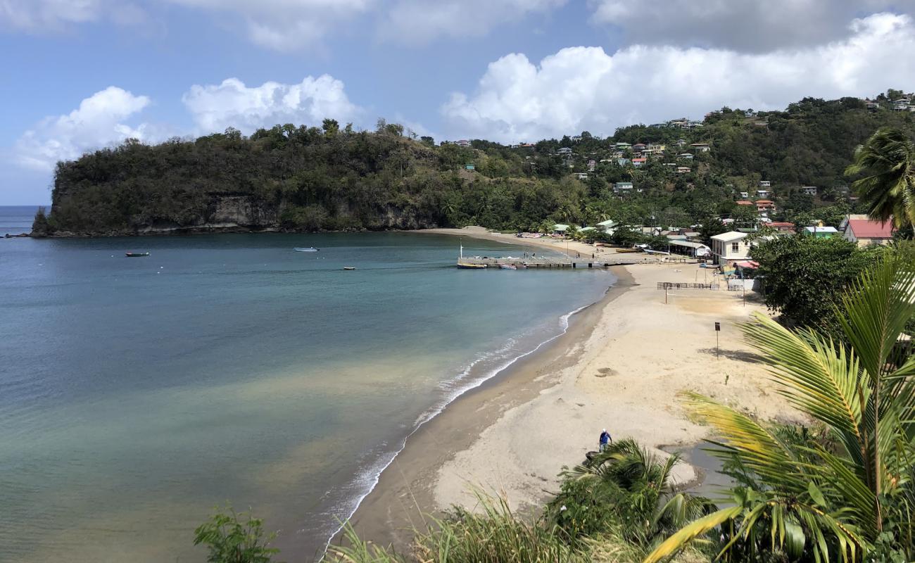 Photo of La Raye beach with bright sand surface