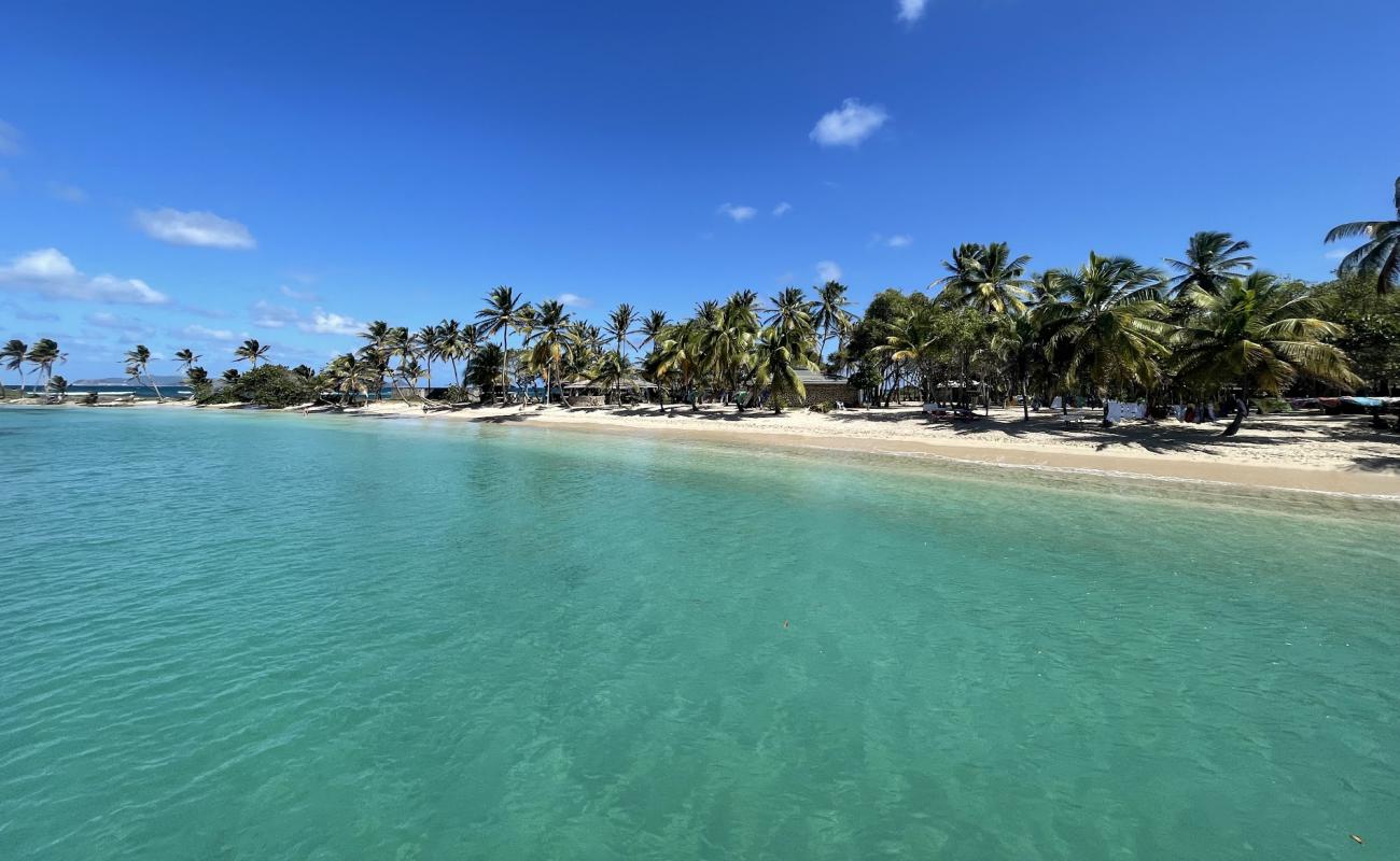 Photo of Carnash Bay beach with white fine sand surface