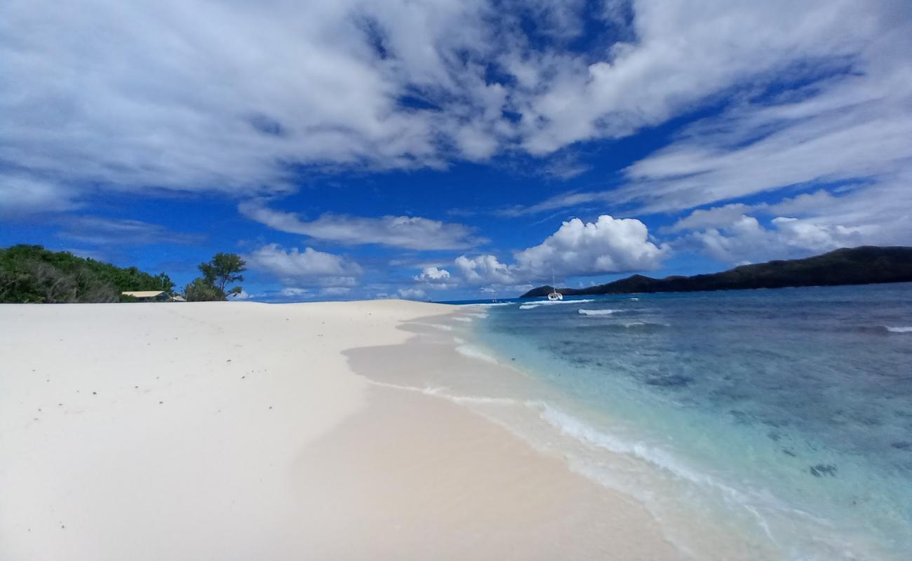 Photo of Cousin Island Beach II with white sand surface