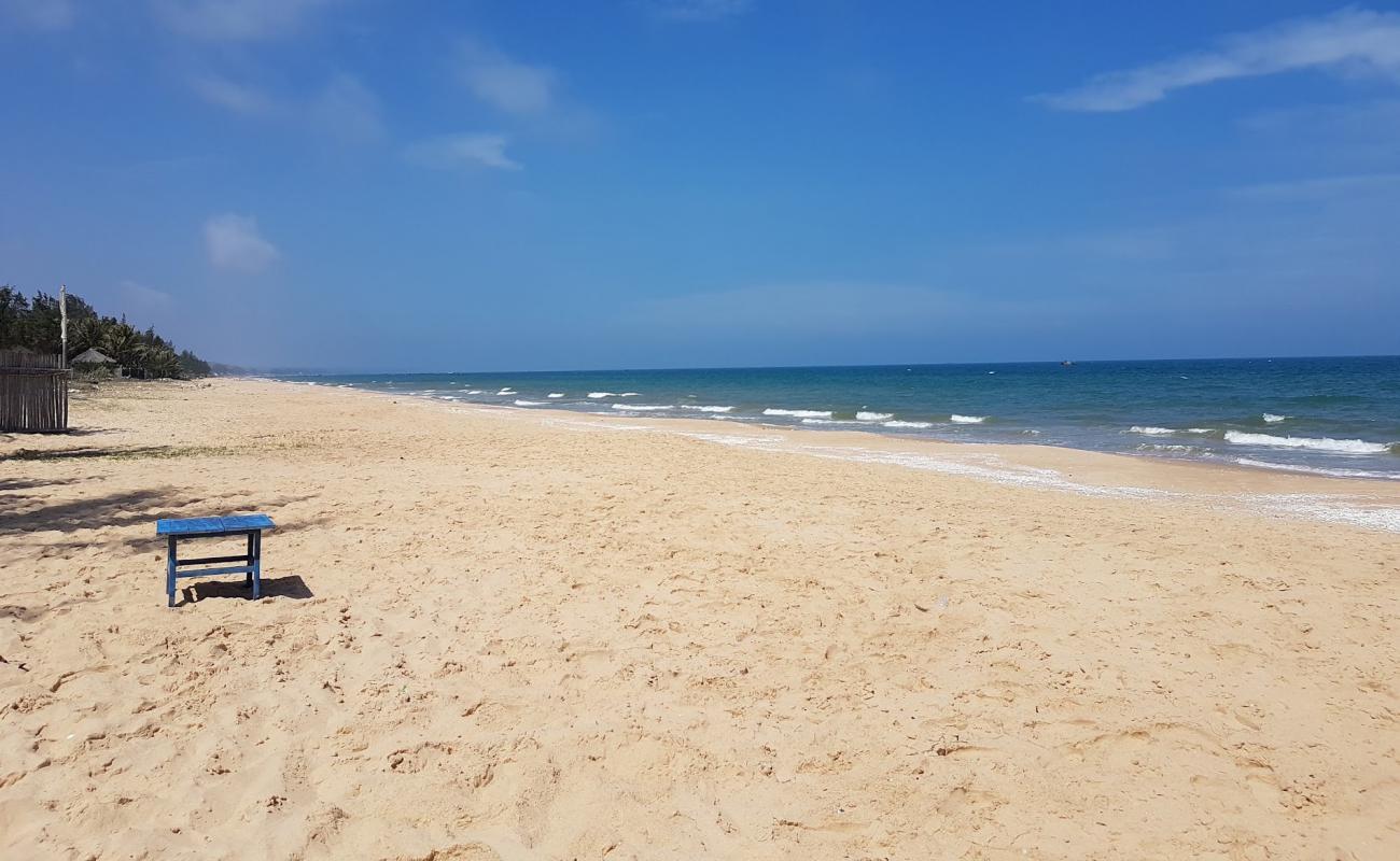 Photo of Tien Thanh pho Phan Beach with bright sand surface