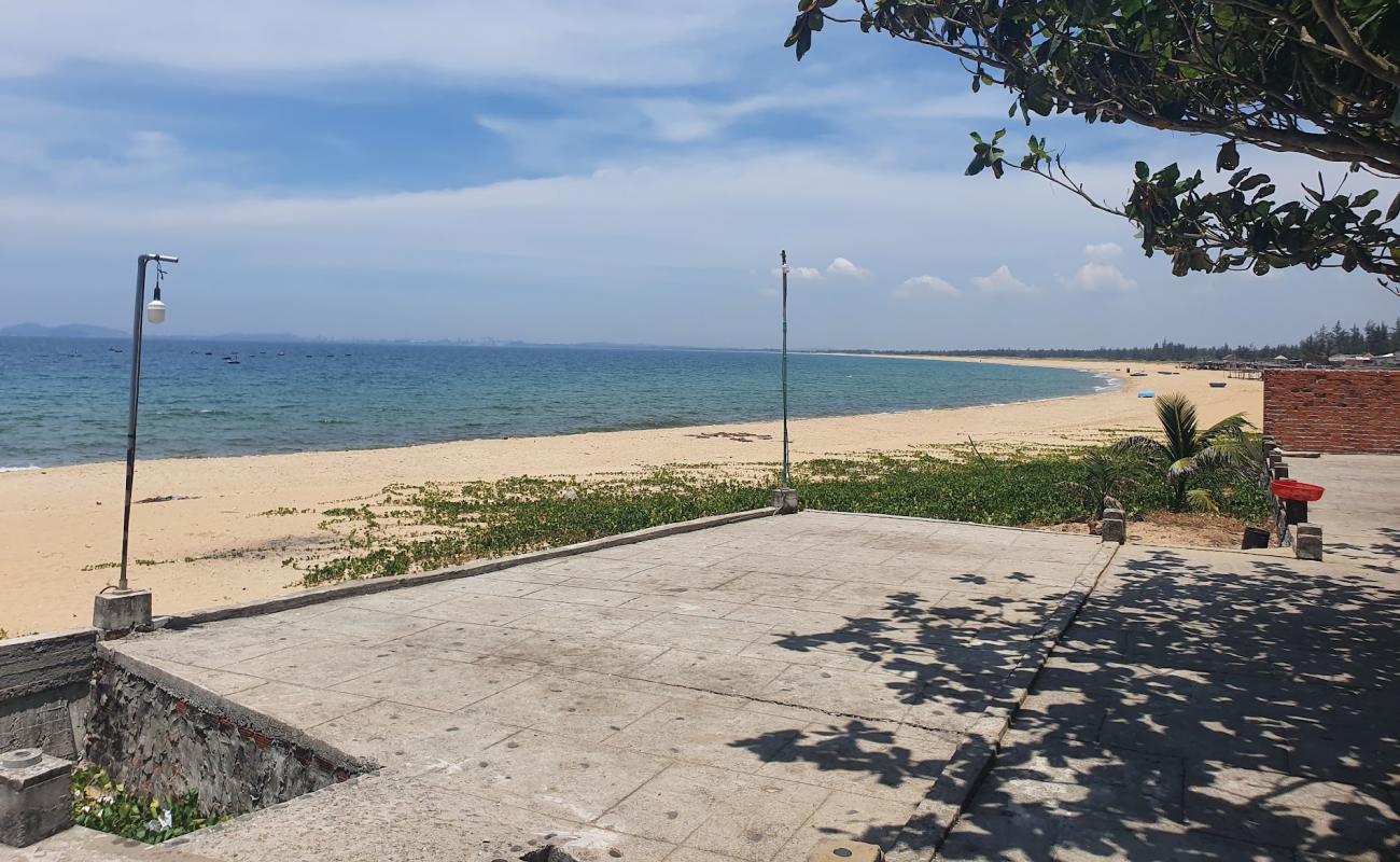 Photo of My Khe Beach with bright sand surface