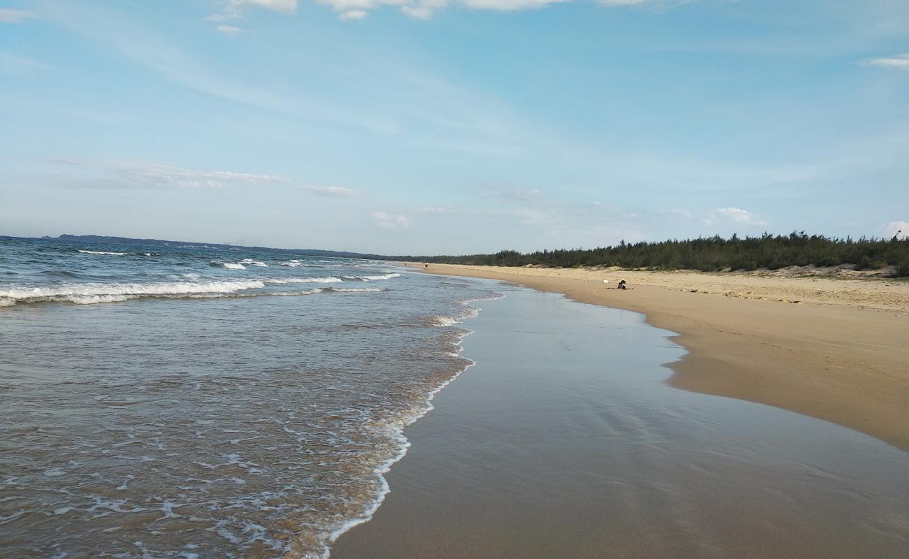 Photo of An Sen Beach with bright sand surface