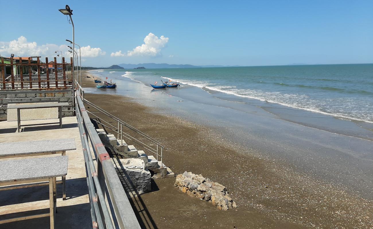 Photo of Quynh Nghia Beach with bright sand surface