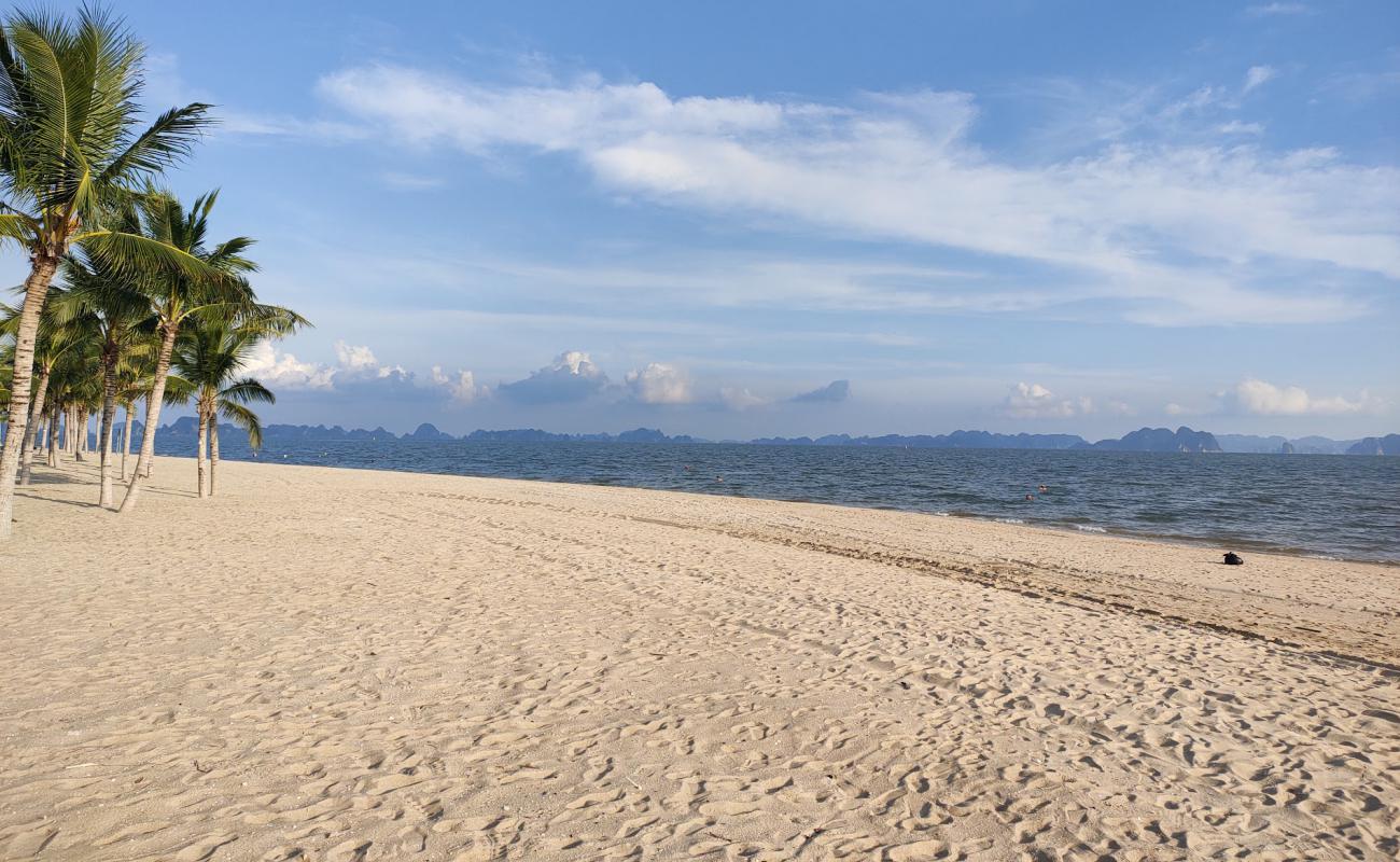 Photo of Bai Chay Beach with bright sand surface