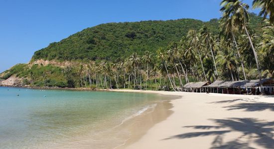 Bai Cay Men beach