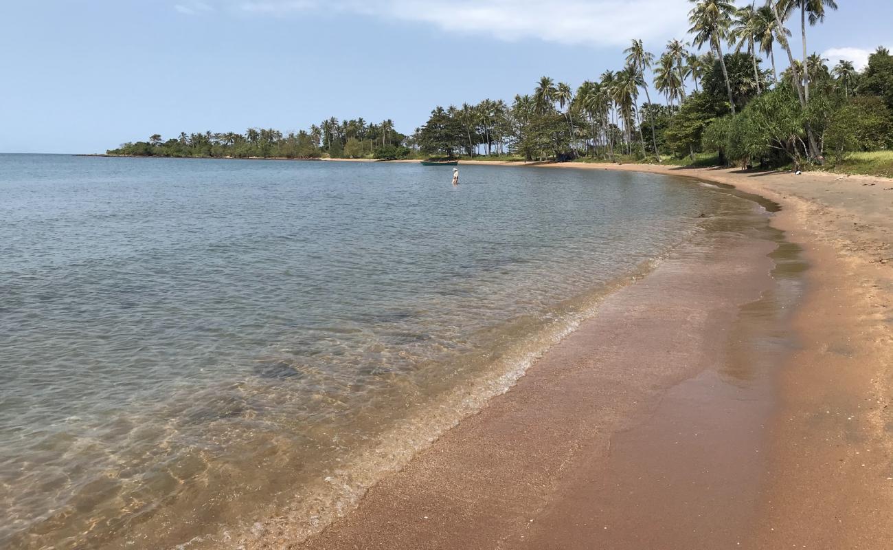 Photo of Big Beach Koh Tunsay with bright sand surface