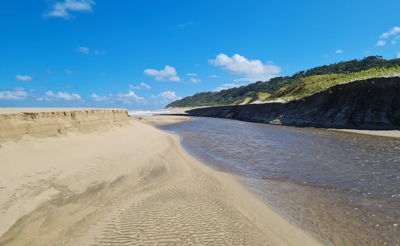 Photo of Mzamba beach I with bright sand surface