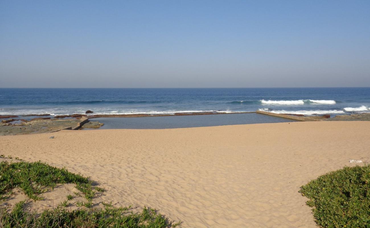 Photo of Mtwalume beach with bright sand surface