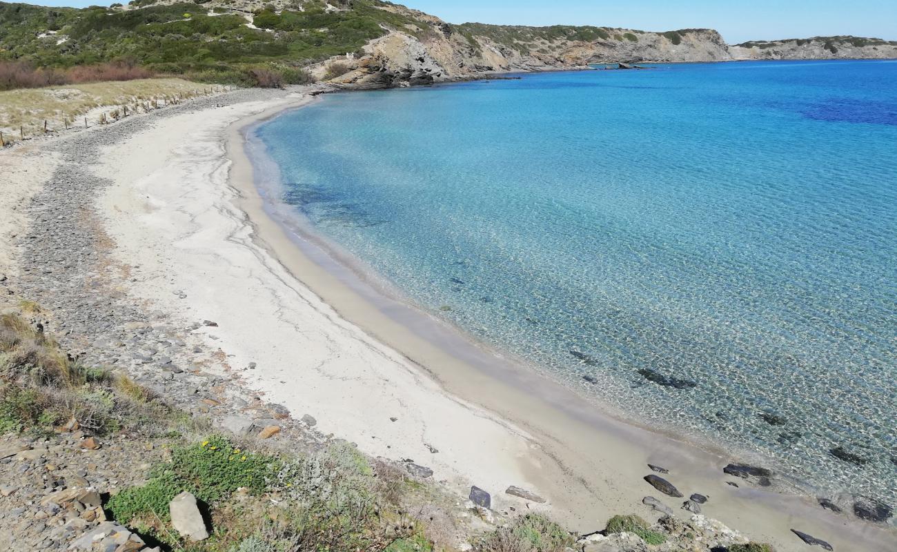 Photo of Cala Tortuga with brown sand surface