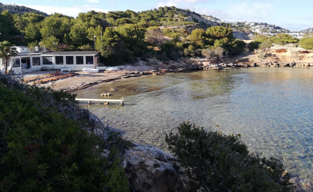 Photo of Cala Bonita with brown sand surface