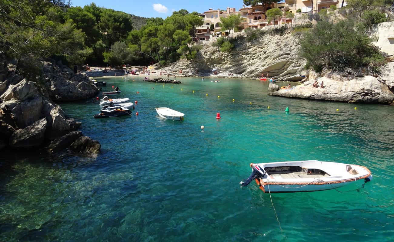 Photo of Calo de ses Llisses with light sand &  pebble surface