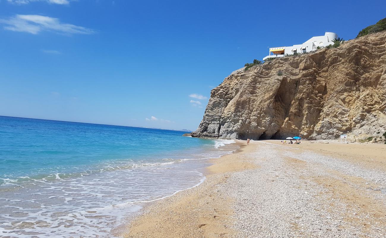 Photo of Platja del Bol Nou with black sand & pebble surface